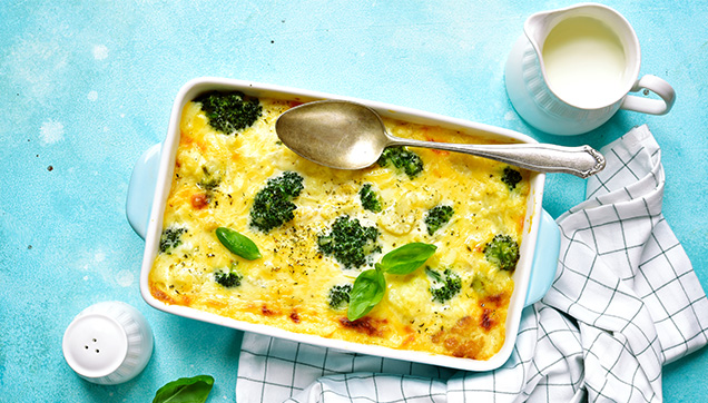 Cheesy chicken broccoli casserole