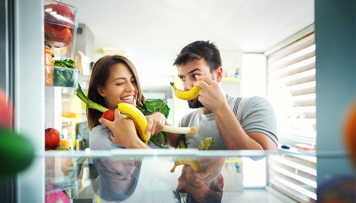 couple-looking-in-fridge-1200x683.png