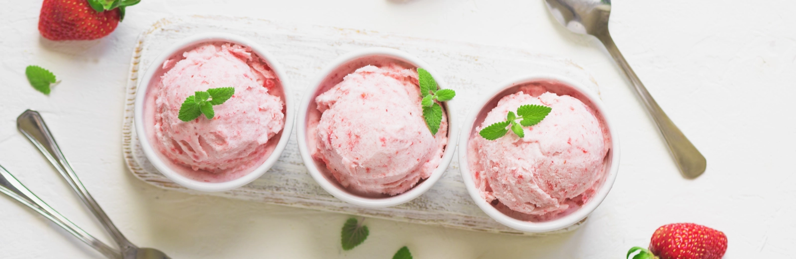 homemade greek frozen yogurt