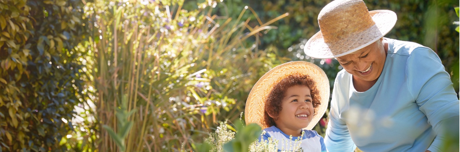 grandmother-and-child-gardening-outdoors-picture-1600x529.jpg