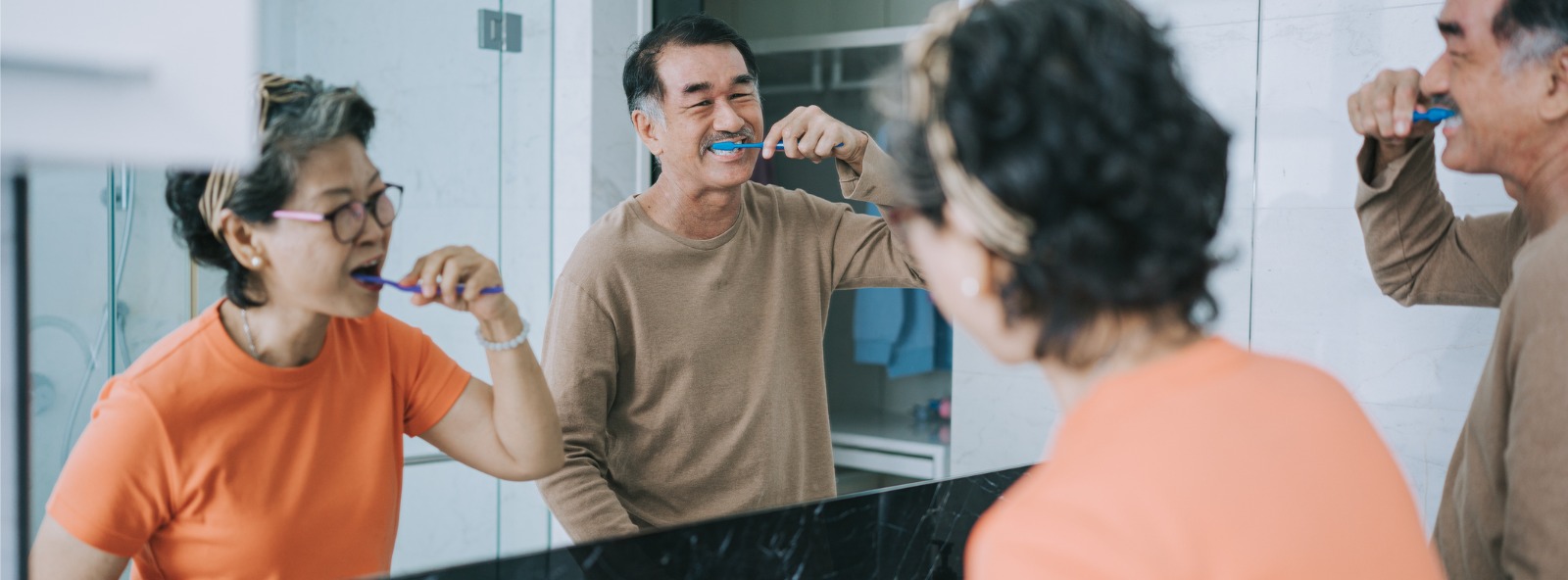 Which to choose Manual vs. electric toothbrushes header.jpg