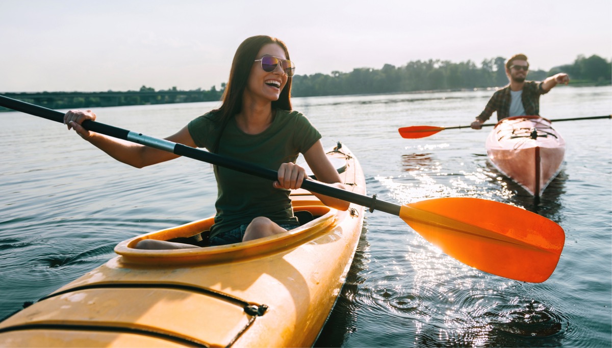couple-kayaking-together-picture-1200x683.jpg