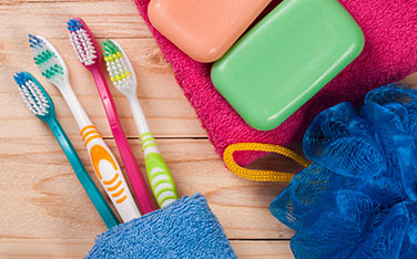 Toothbrushes_143889133_376x234.jpg