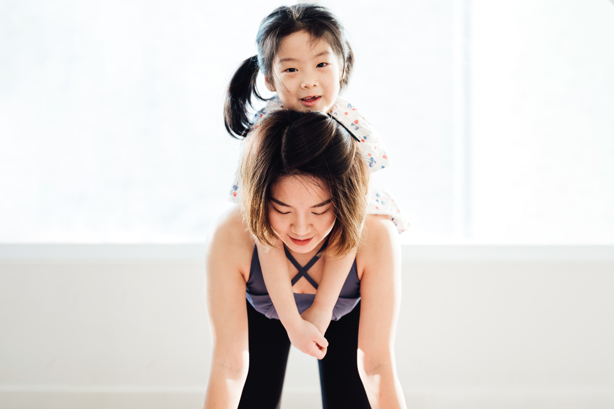 mom-and-daughter-yoga-1200x800.jpg